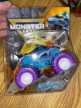 Monster Jam MEGALDON SERIES 2 Purple & Blue Monster Truck